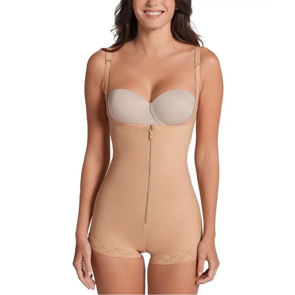 LEONISA SHAPEWEAR NWT Open Bust Firm Compression Body Shaper Boyshort. Size 3XL